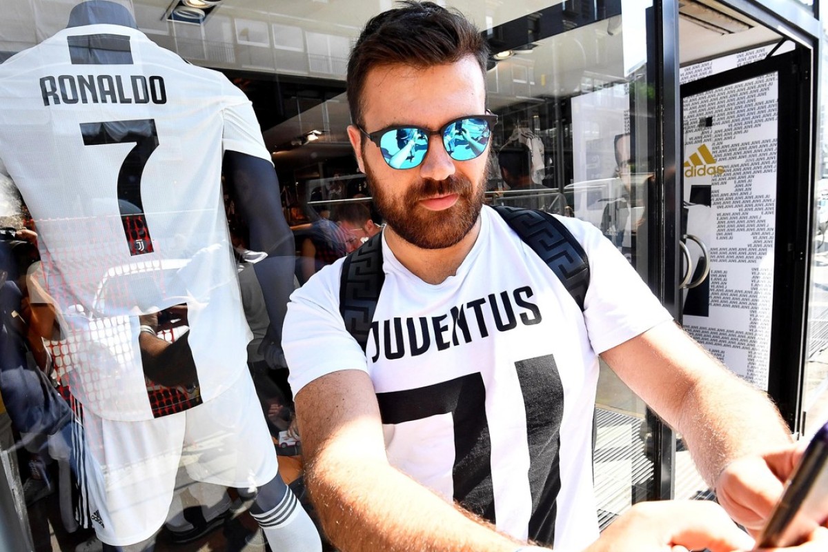 juventus merchandise ronaldo