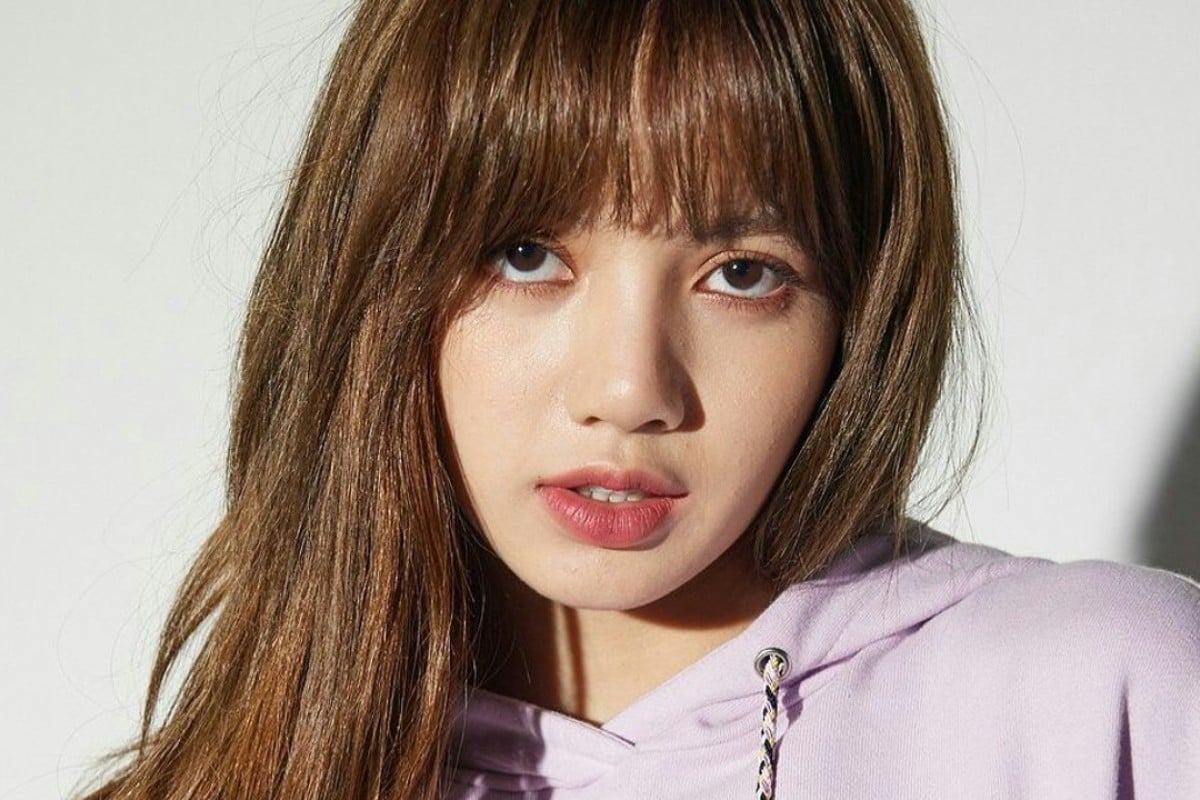 13 Biodata Lisa Blackpink In Hd Background Lisa Blackpink Fans Club