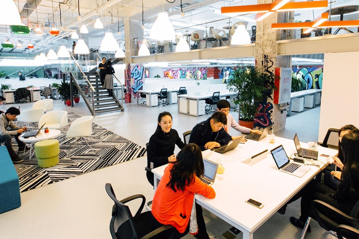 Linkedin Survey Finds Young Chinese Workers Stay In First - 