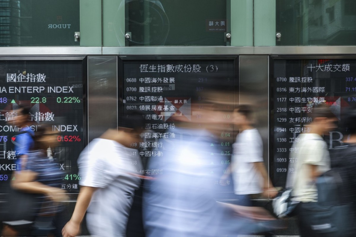 Hong Kong stocks retreat as Fed signals rate rise likely next month