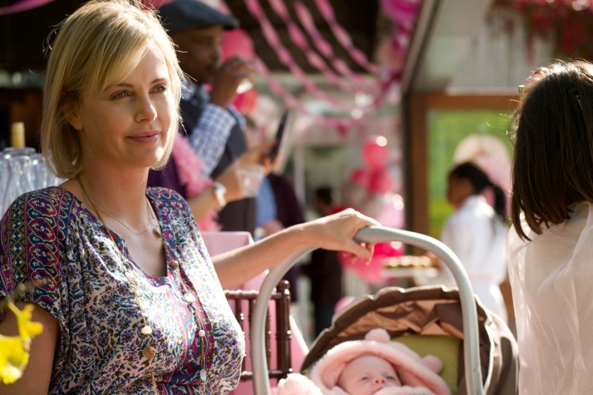 Tully Film Review Charlize Theron Shines As Depressed Mother In Comedy Drama About Postnatal