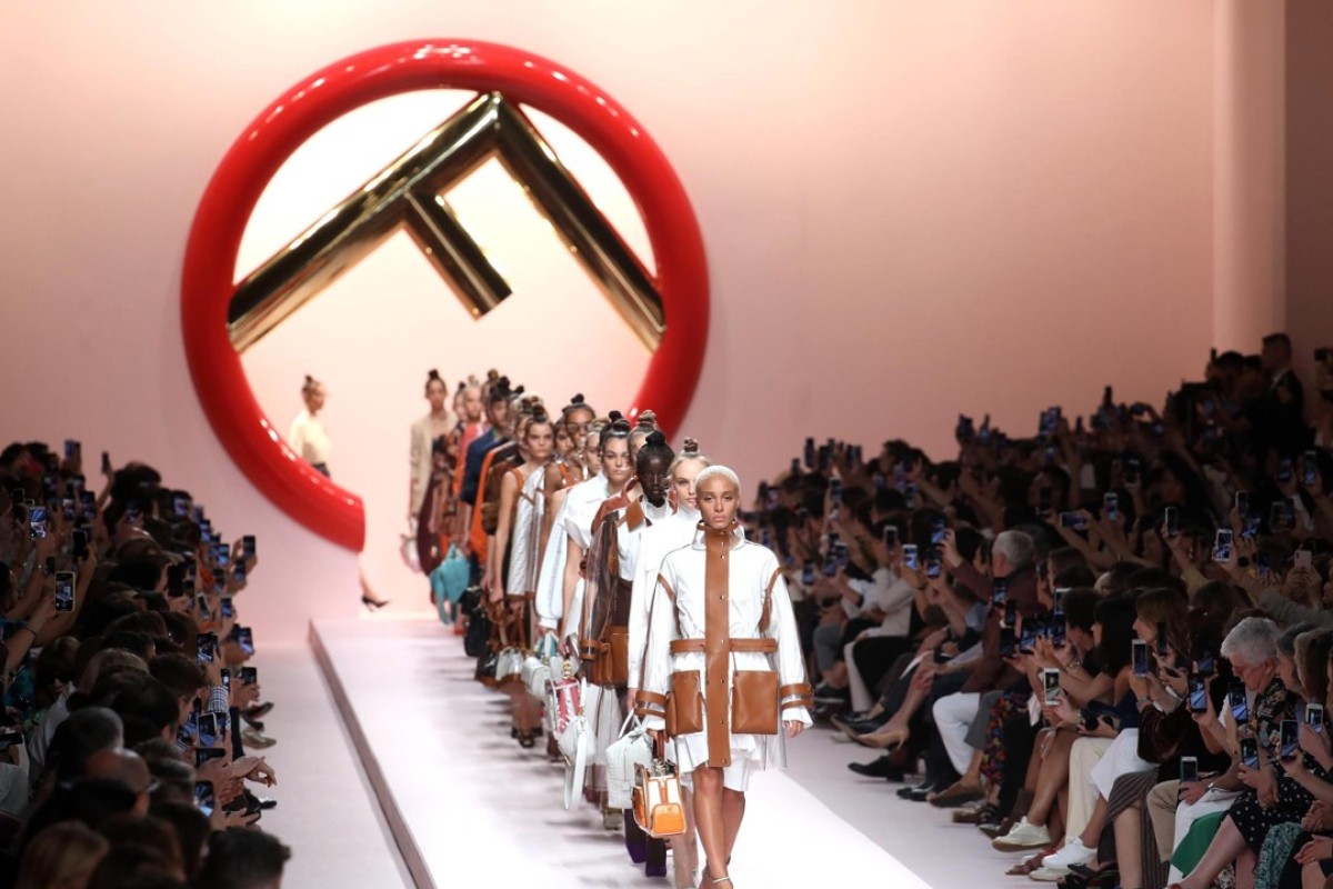 Karl Lagerfelds Functional Fendi Creations Honour Stylish - 