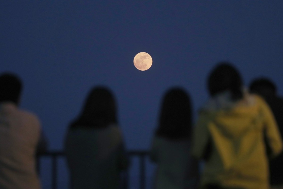 Fake Moon Plans For Chinese City Laughed Off As Pie In The - 