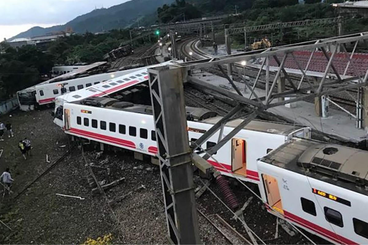 At Least 18 Dead And 168 Injured In Taiwan Tourist Train Crash South China Morning Post