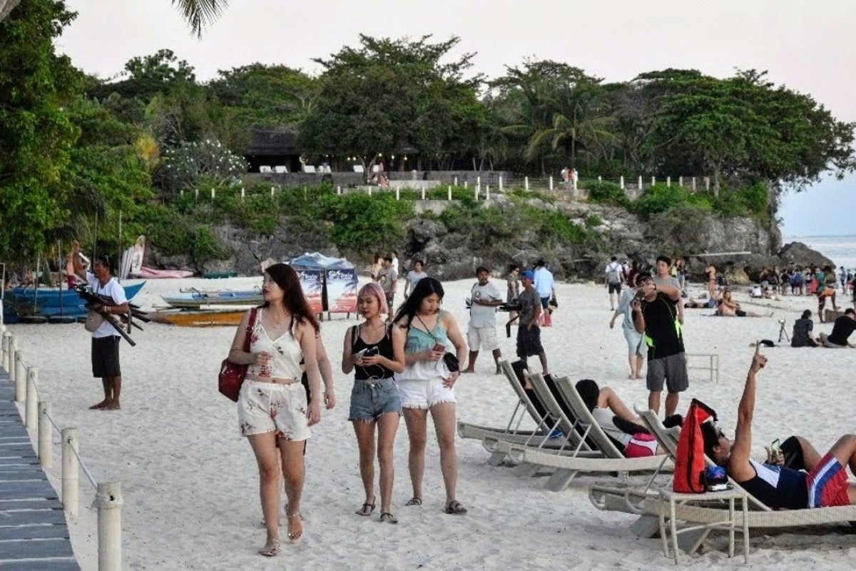 ÎÏοÏÎλεÏμα εικÏÎ½Î±Ï Î³Î¹Î± Increase in Chinese tourists turning the Philippines into a principal tourism destination