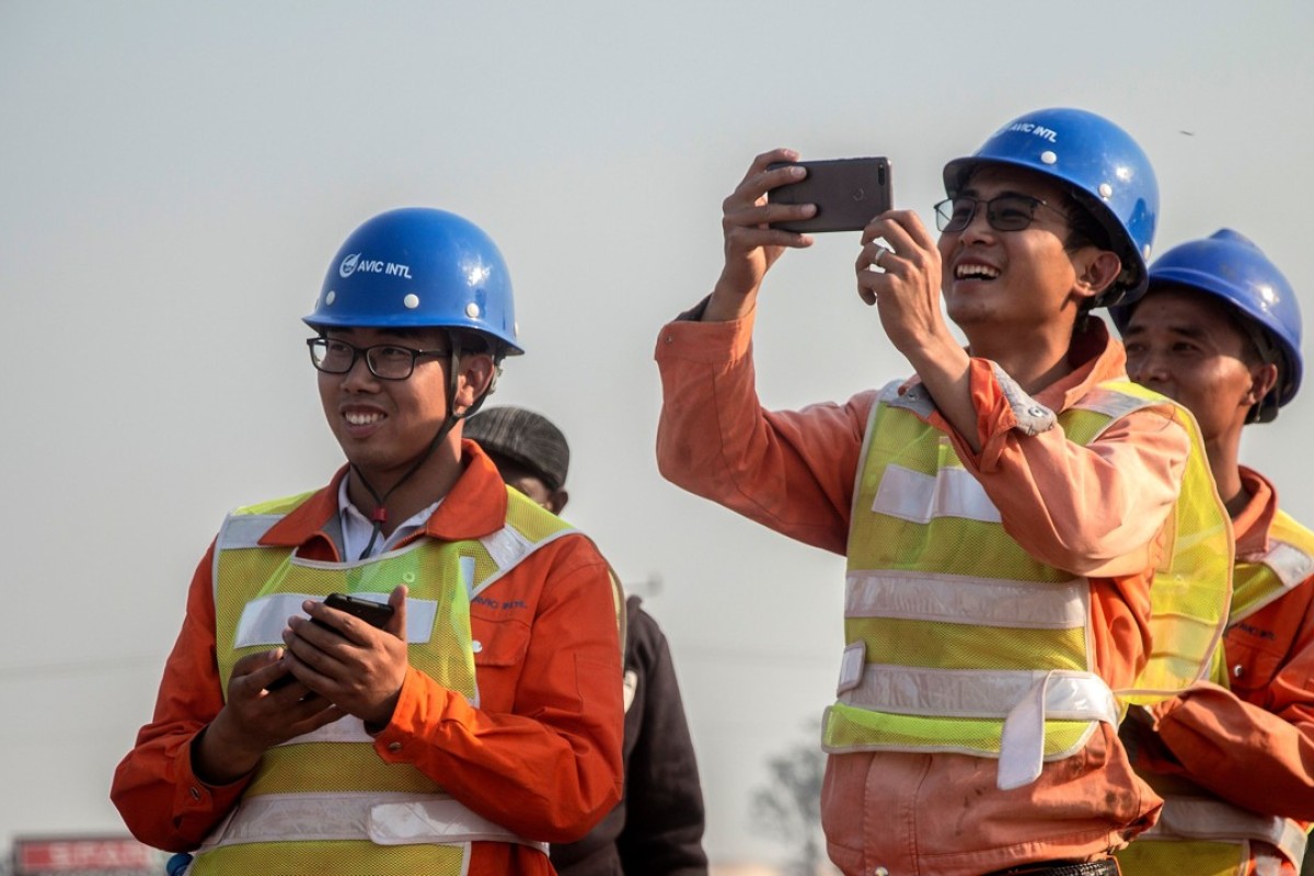 chinese worker hat
