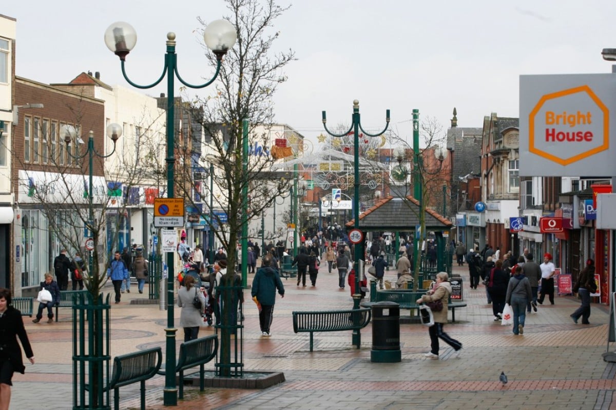 Retail dilemma accelerated high street store closures in UK gives rise to fears about future