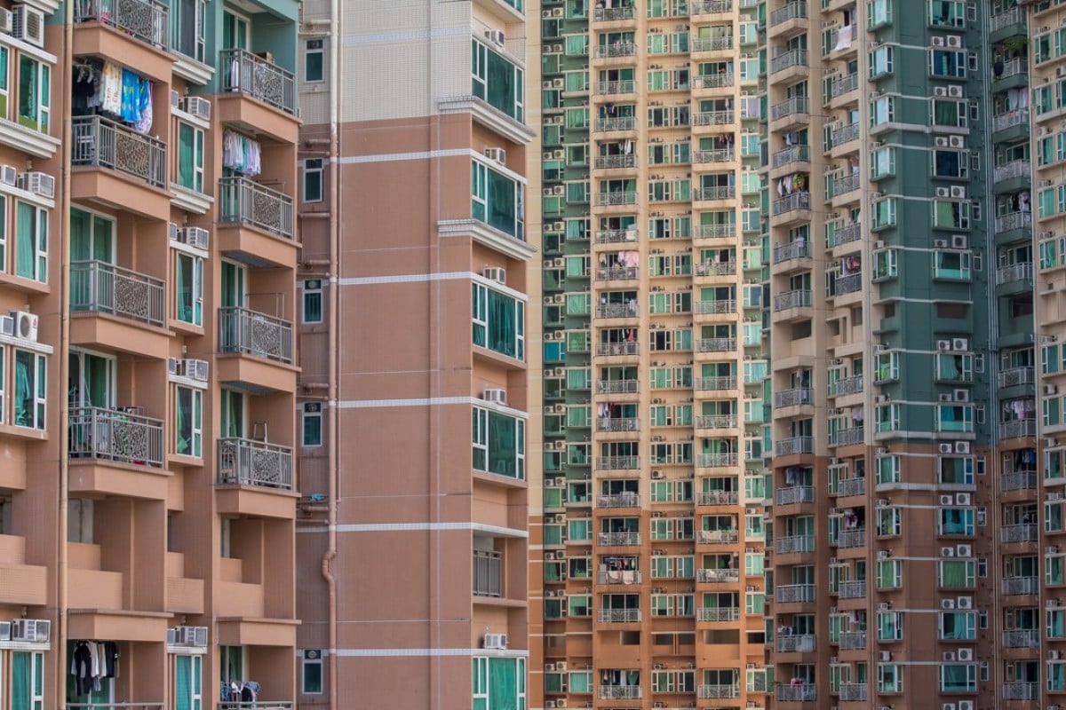 Moody's sees Hong Kong home prices tumbling … half of ...