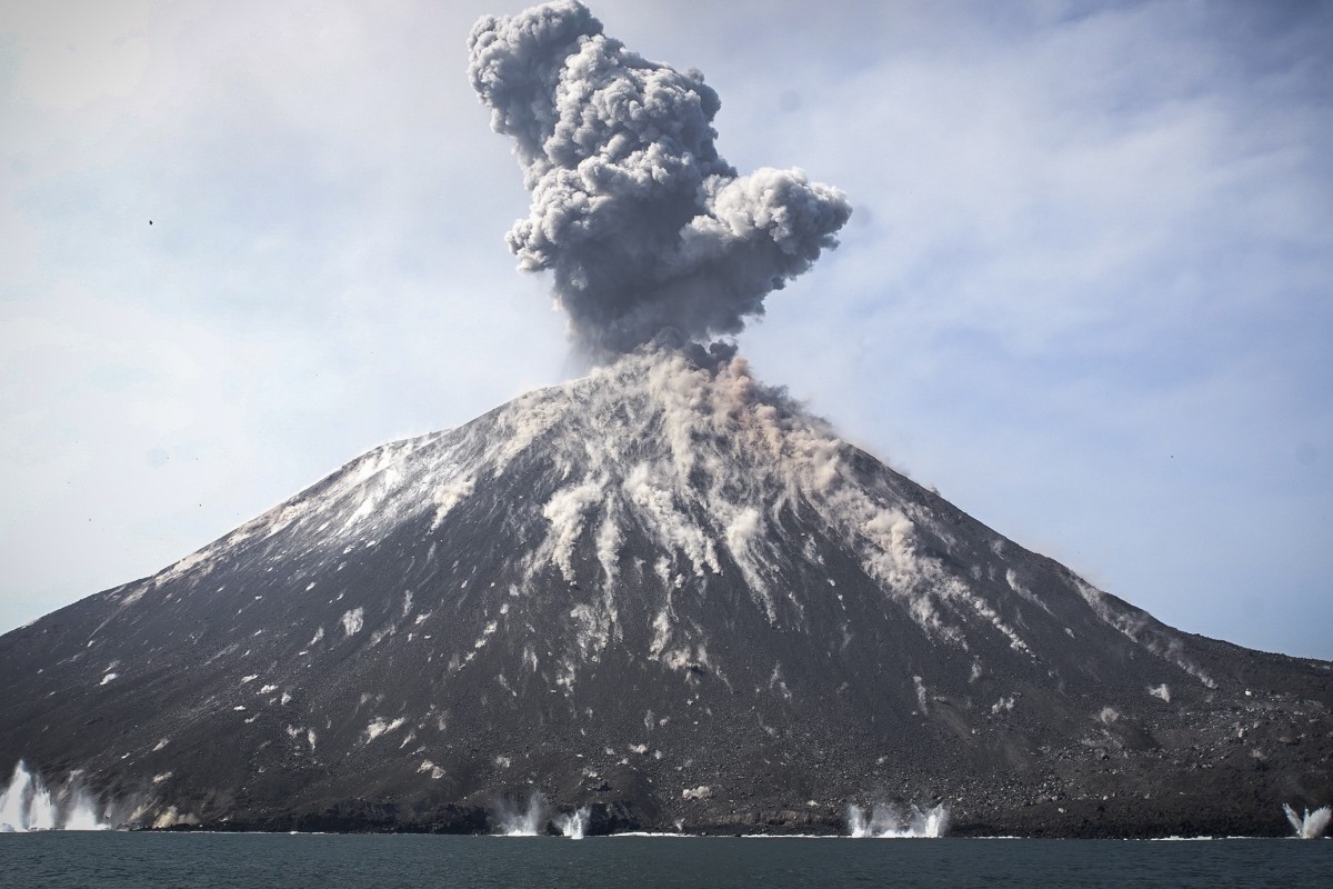 Child of Krakatoa   the lava bomb hurling volcano  that 