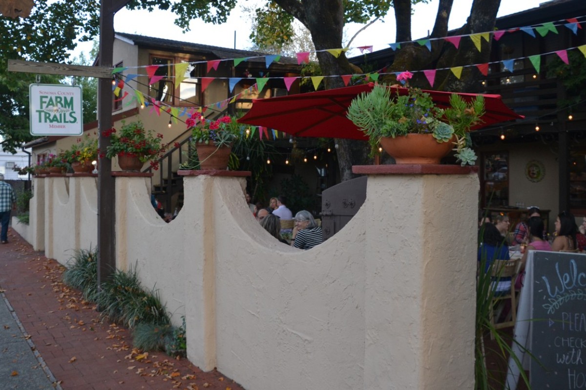 A Gourmet Guide To Sonoma County Three Restaurants That Champion