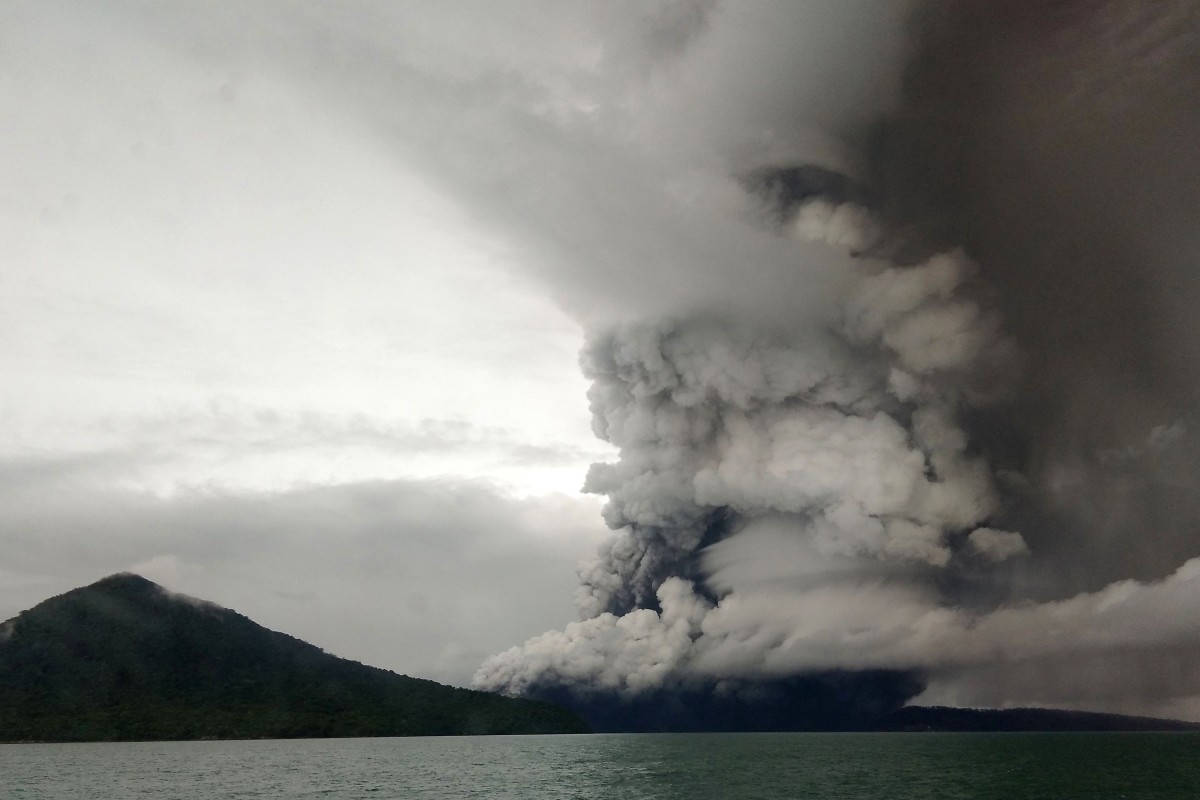 Indonesian volcano Anak Krakatoa lost two-thirds of its height in ...