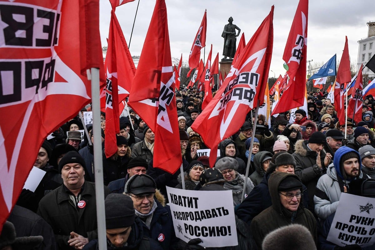 Slikovni rezultat za TOKYO PROTESTS KURIL ISLANDS"
