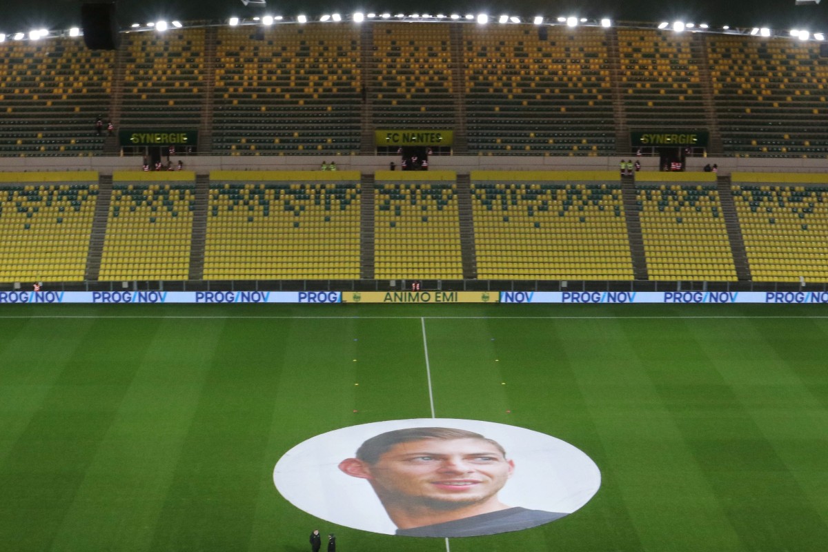 Emiliano Sala Search Seat Cushions Found On France S Surtainville Beach ‘likely From Missing