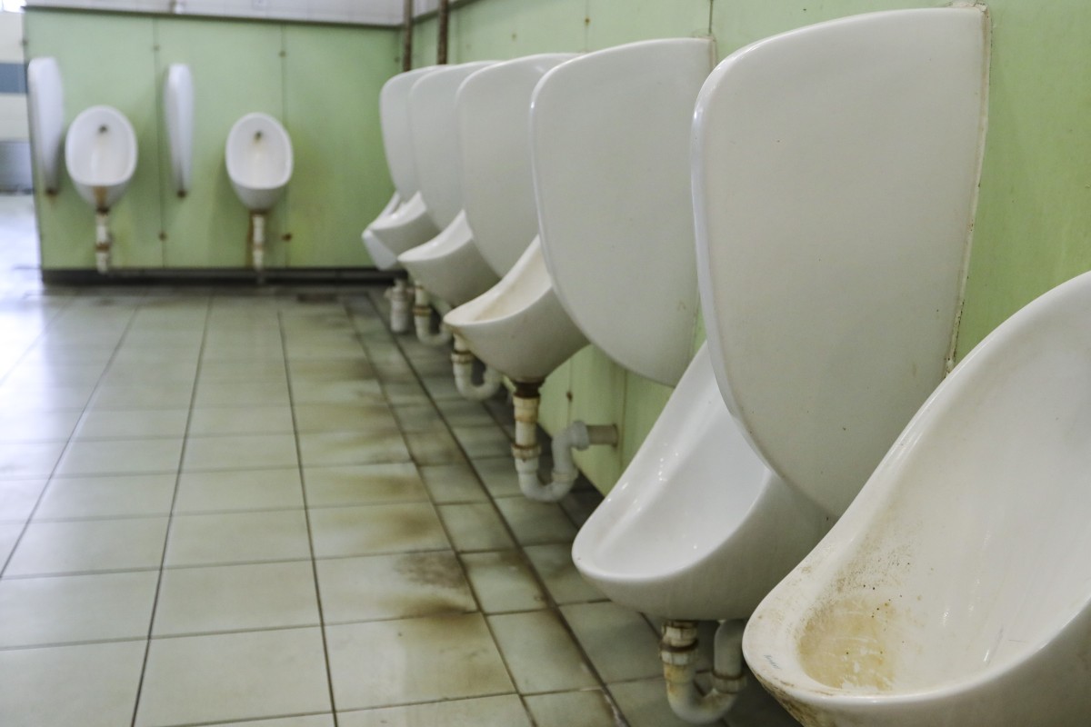 letters hong kong s dirty public toilets can be cleaned up through education rather than using money alone