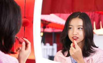 Model and influencer Kōki has been officially appointed as a Chanel beauty ambassador.