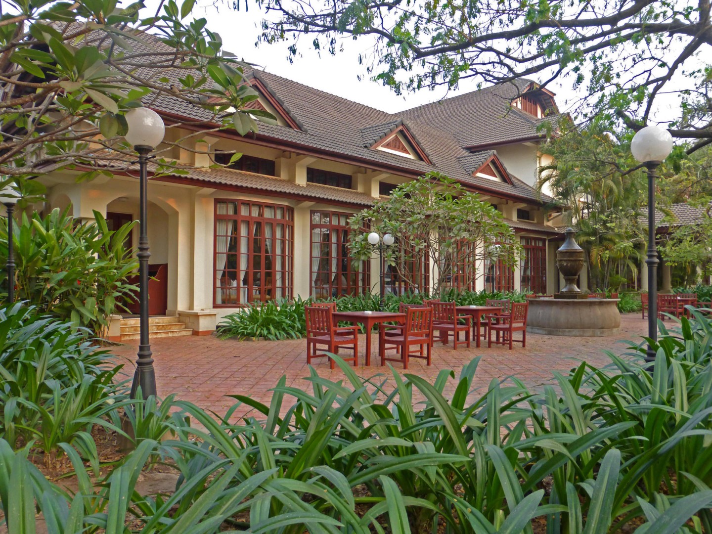 Settha Palace Hotel Vientiane Elegant With A Touch Of - 