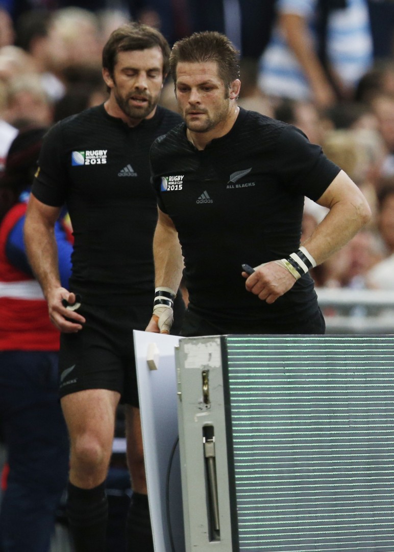 New Zealand S Richie Mccaw Red Faced Over Dumb Yellow Card Against Argentina South China Morning Post