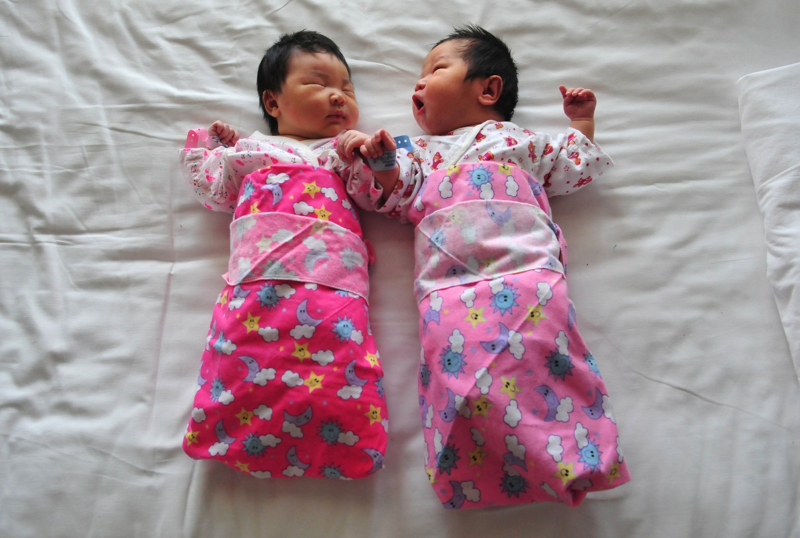 Toddler Lesbian Porn - End of China's one-child policy will ease pressure on gays ...