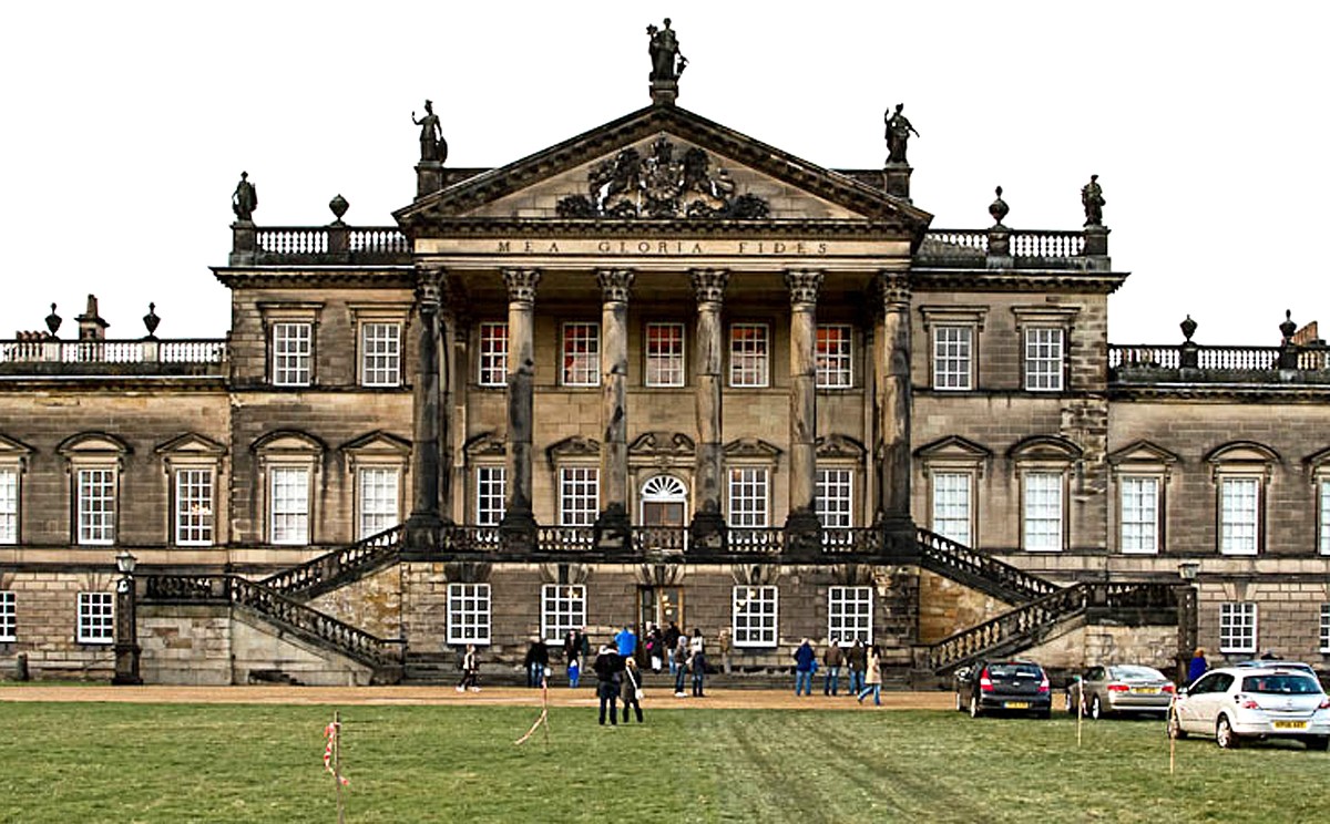 Anger as hong kong group snaps up britains biggest stately home after charitable trust had agreed to buy it south china morning post