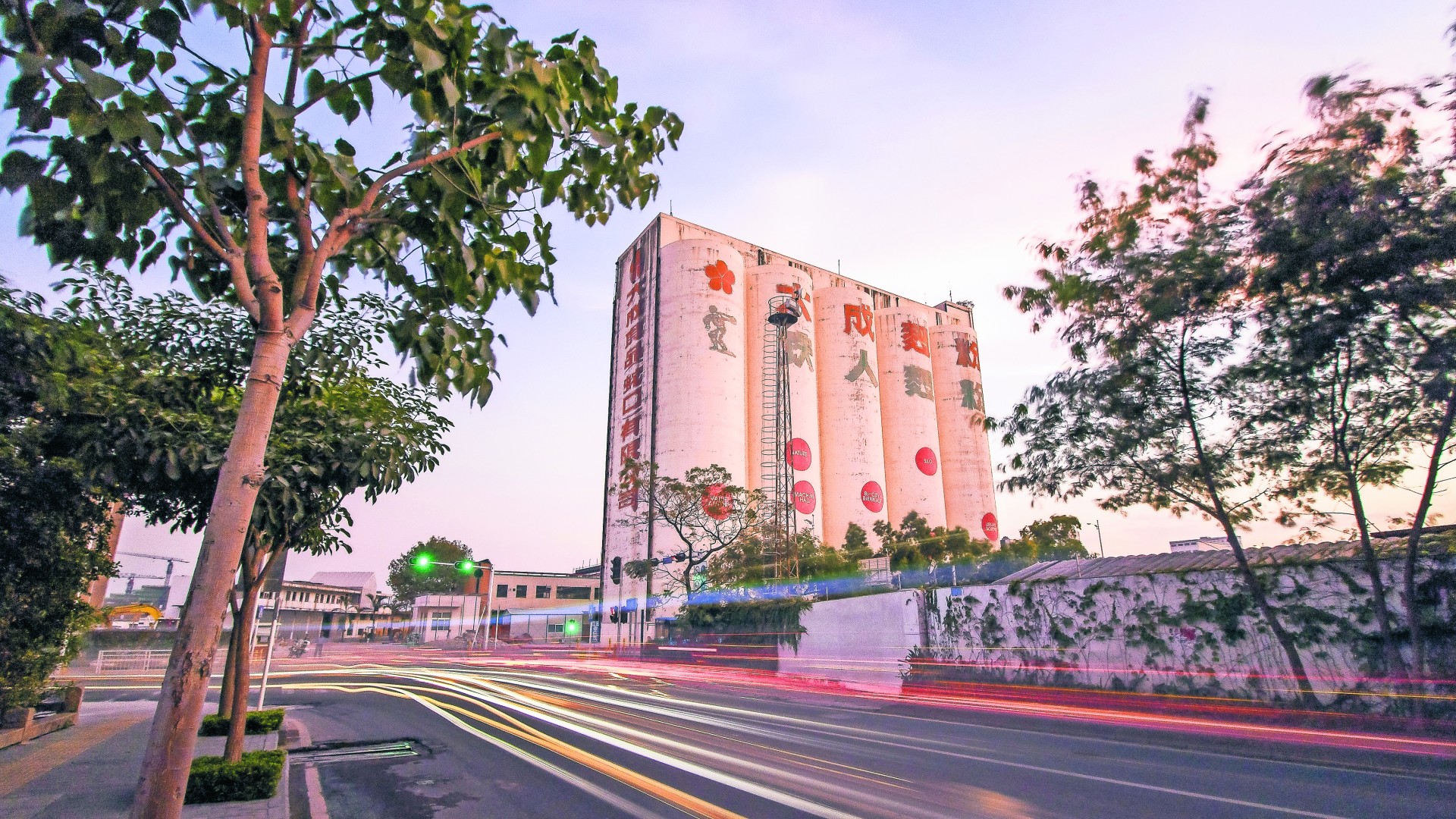 Hong Kong Architect Documents Shenzhen Villages Doomed By
