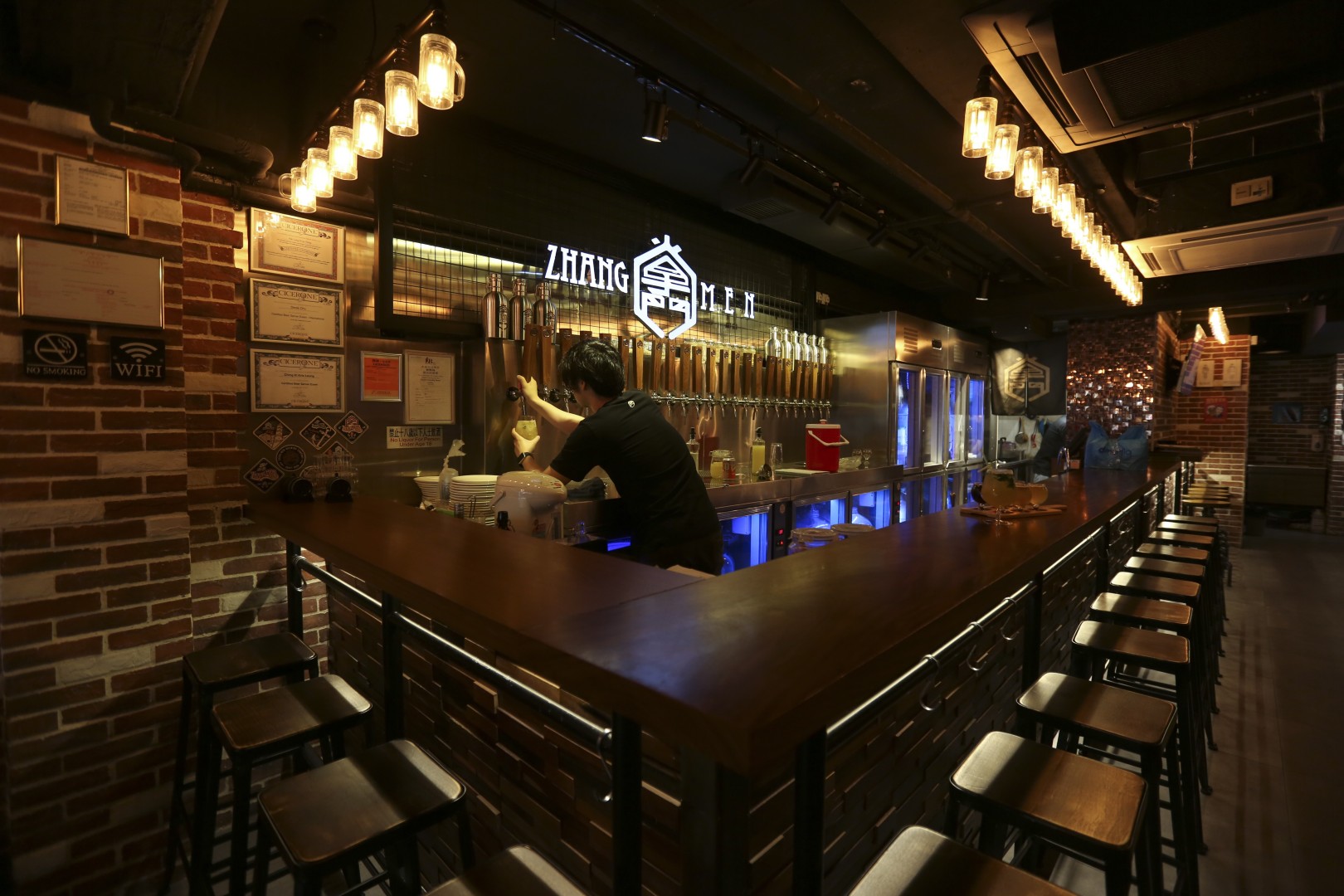 Bar review: Zhang Men Craft Brewery, Tsim Sha Tsui – a worthy addition to  Hong Kong's growing list of craft beer houses | South China Morning Post