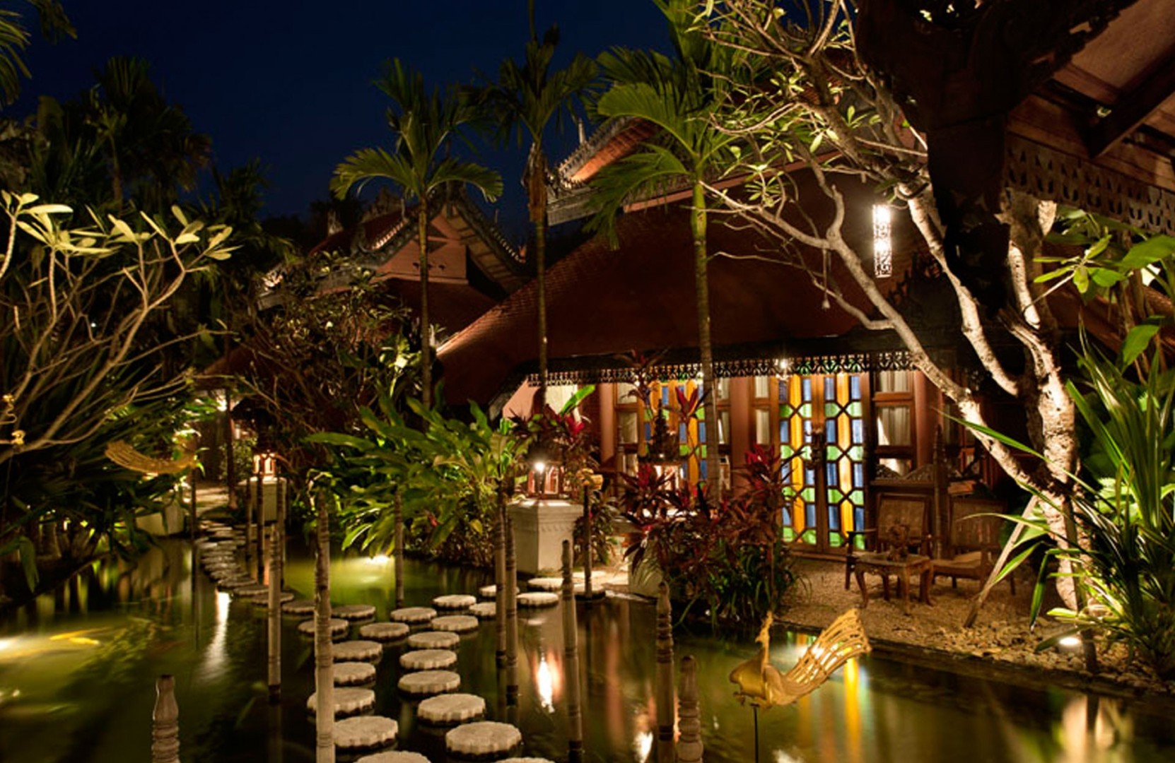 Mandalay Hotel Offers Luxurious Myanmar Experience Away - 