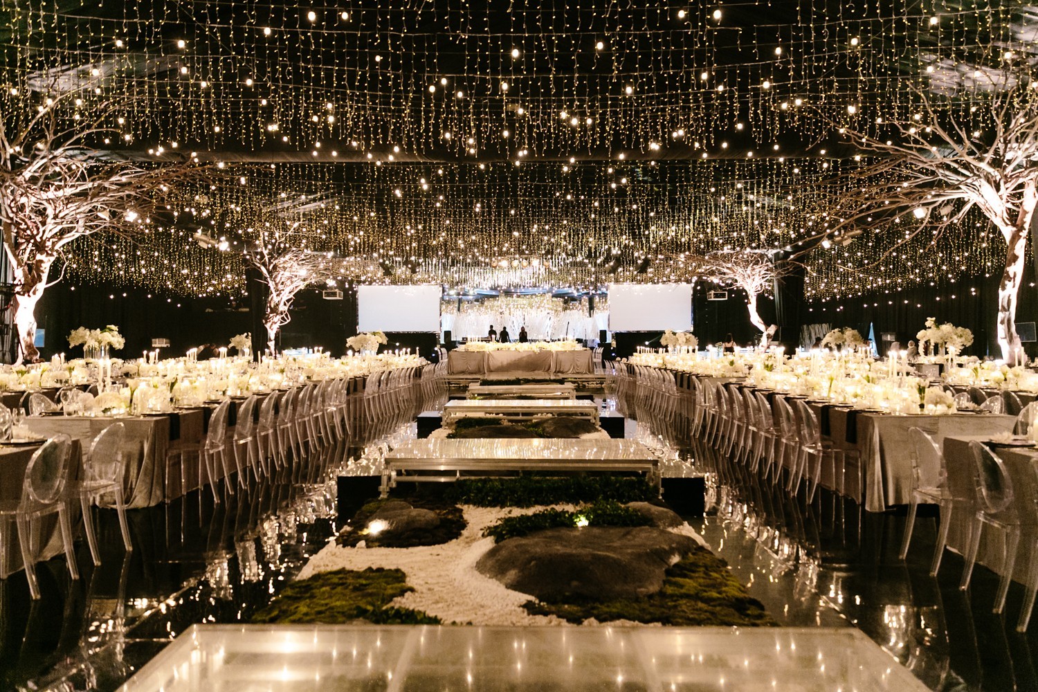 What S It Like To Go To A Real Crazy Rich Asians Style Wedding 4 Venues For A Gold Plated I Do South China Morning Post