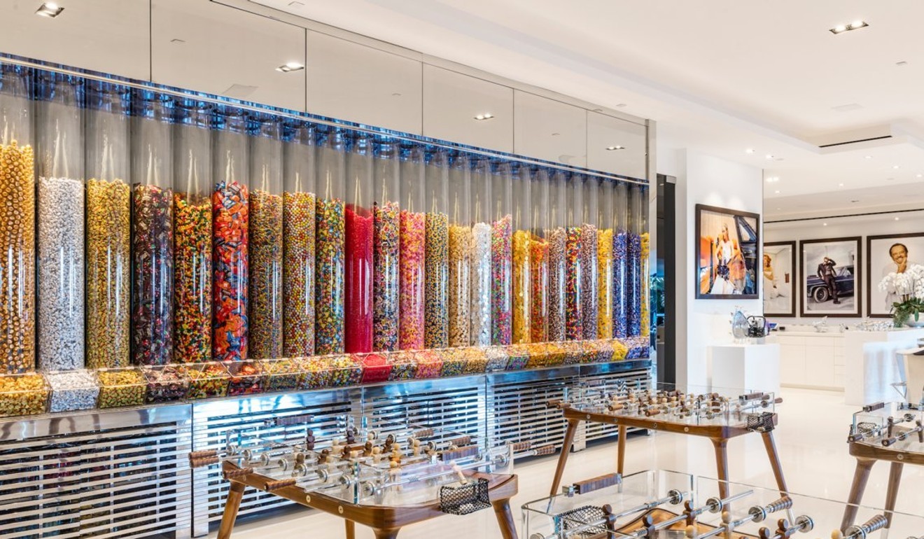 Why Isn T Anyone Buying This Us 250 Million Los Angeles Mansion