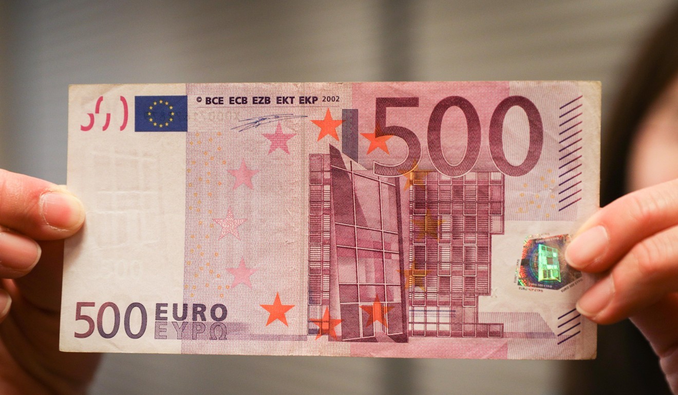 500 евро купить. Купюра номиналом 500 евро. Евро валюта 500 купюр. 500 Евро номинал. Как выглядит 500 евро.