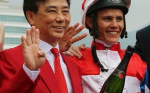 Andy Leung celebrates with Richard Fourie after they combined to win a Class Four race last season. Photo: Kenneth Chan