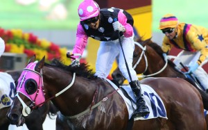 Derek Leung pumps his first in delight as Beauty Generation takes out the Group Three Celebration Cup. Photos: Kenneth Chan