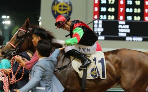 Umberto Rispoli winning on Manful Star at Happy Valley last season. Photos: Kenneth Chan