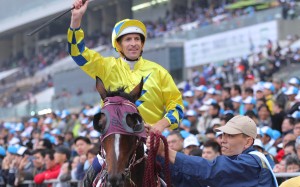 Hugh Bowman after winning the BMW Hong Kong Derby on Werther in 2016. Photos: Kenneth Chan