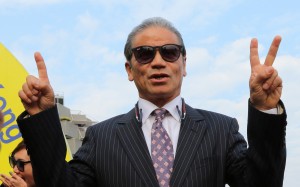 Tony Cruz celebrates his 1,200th winner as a trainer. Photos: Kenneth Chan