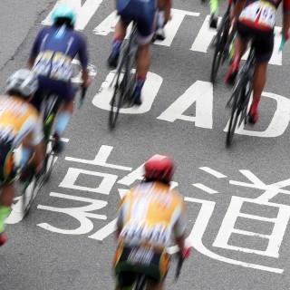 Riders competing in the Hong Kong Cyclothon on Salisbury Road in Tsim Sha Tsui. Photo: K. Y. Cheng