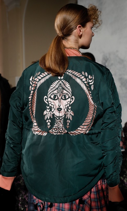 Maison Vermillion collaborated with renowned Chinese papercutting artist Li Yunxia on incorporating Chinese art elements into her new collection