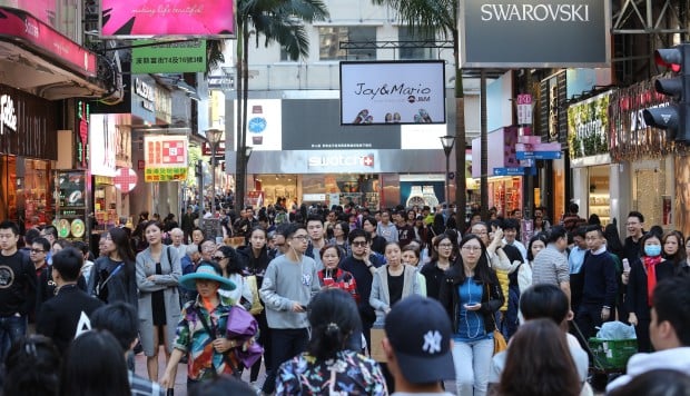 Hong Kong retailers filling up empty shops, sending vacancy rates in tourist areas to 3-year low as ...
