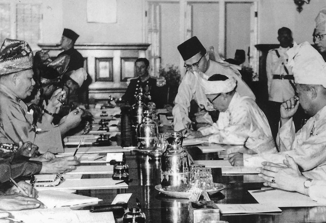 Devils To Friends How China S Communists Won Over Malaysian Pm Tunku Hussein Onn Clung To Race Based Politics The Robert Kuok Memoirs South China Morning Post