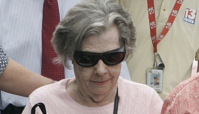 Florida widow Gloria MacKenzie, 84, is sole winner of US$590m