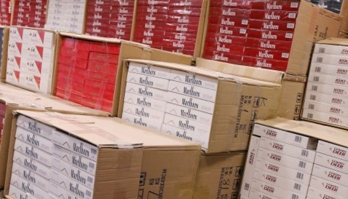 https://cdn1.i-scmp.com/sites/default/files/styles/700x400/public/2014/02/20/cigarette-customs1.jpg?itok=3179lXft