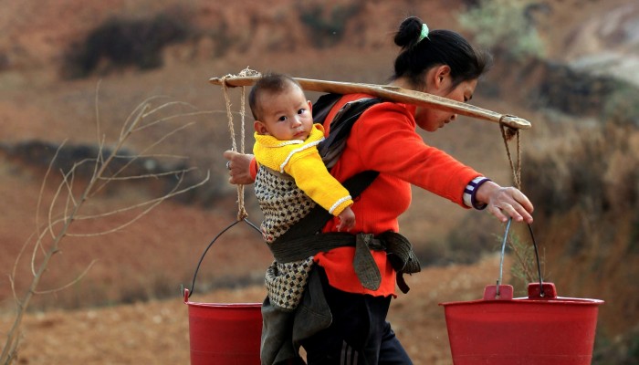 Opinion Why traditional Chinese baby slings are back in fashion
