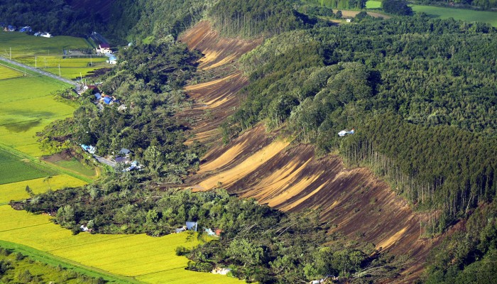 At least eight dead and 300 injured as 6.7 quake triggers huge