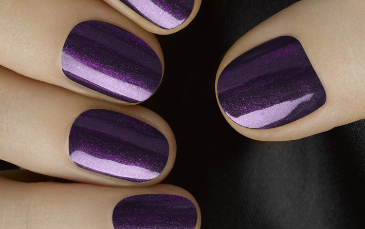 From earthy tones to more vibrant shades and even a DIY ombré effect, here are this season's top trends for talons