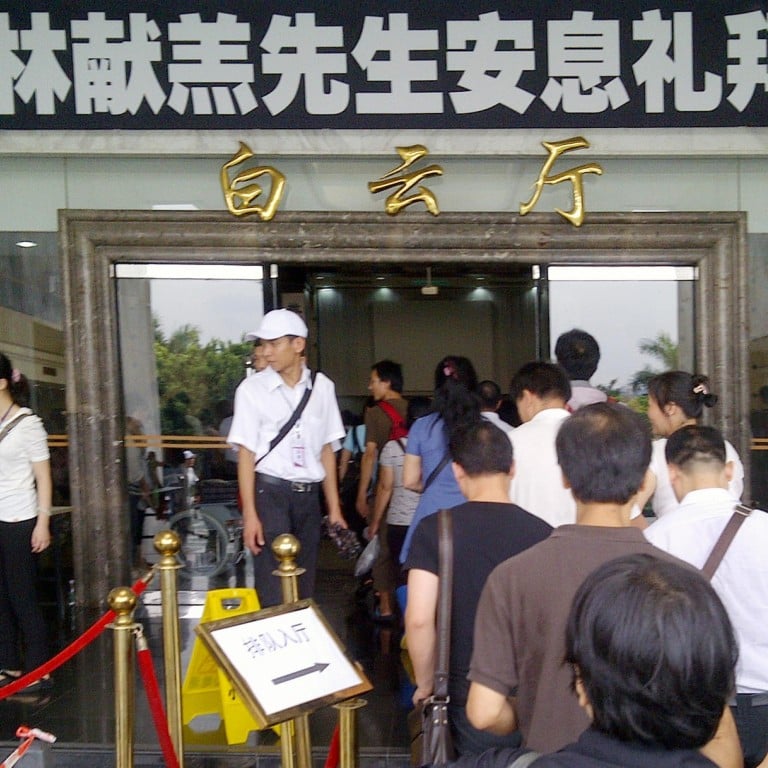 Huge turnout at funeral for house church leader in Guangzhou South