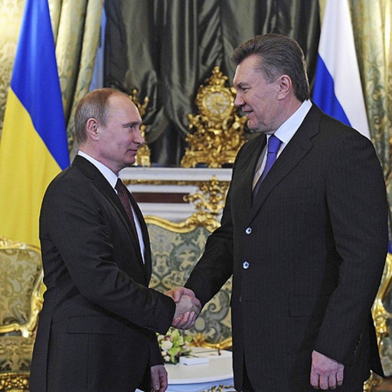 Ukraine leader Yanukovych visits Putin amid pro-EU rallies | South ...