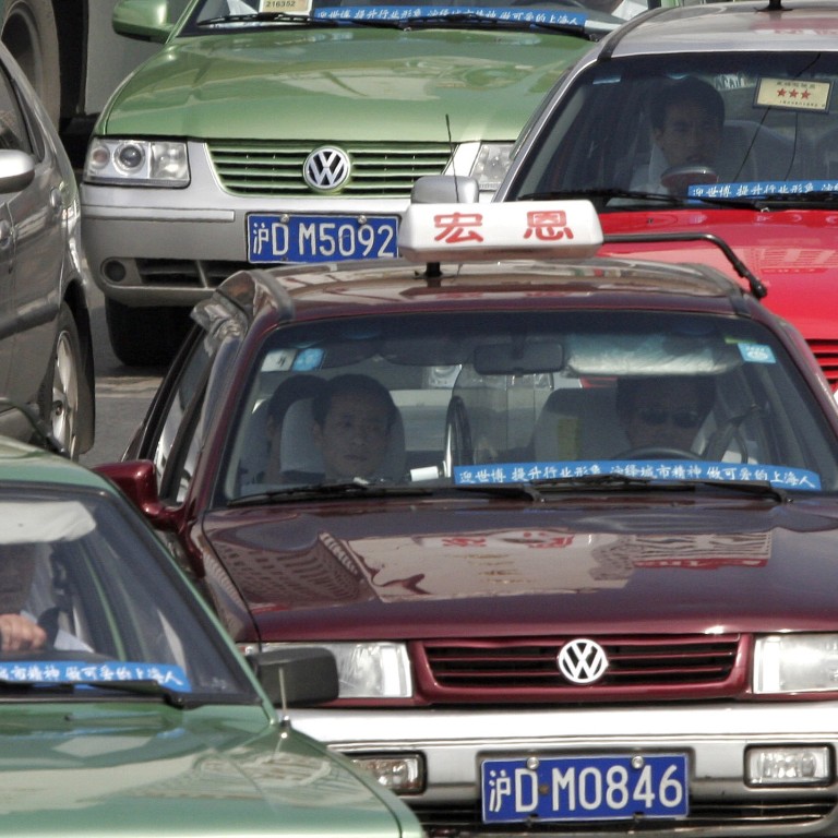 Greedy Shanghai taxi drivers show the #39 evil #39 side of new technology