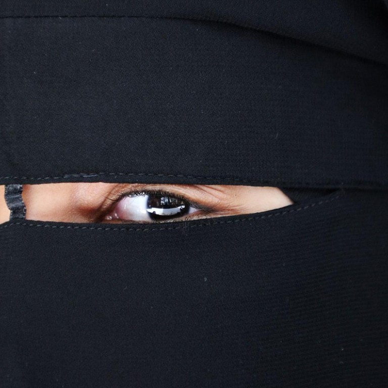 Australian Parliament drops plan to segregate veil wearers in public ...