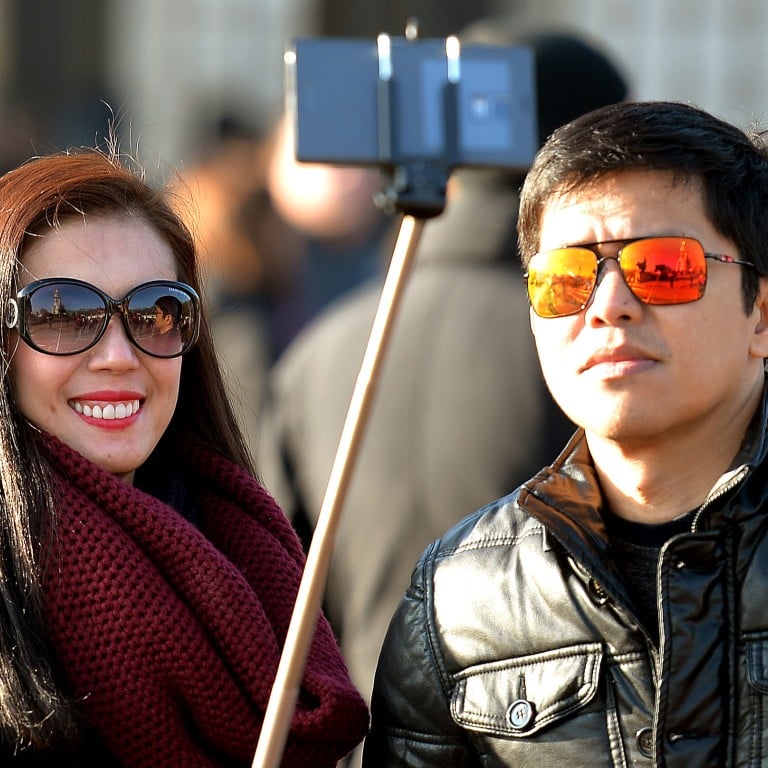 Its Selfie  Time Get  The Best Selfie  Sticks Today And Get  