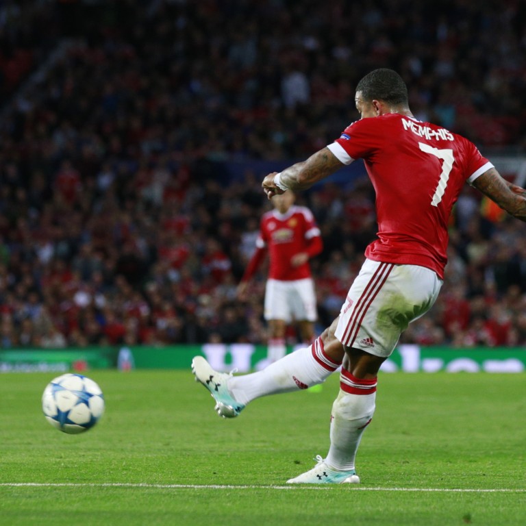 Depay At The Double As Manchester United Ease To A 3 1 Champions League Playoff Win South China Morning Post