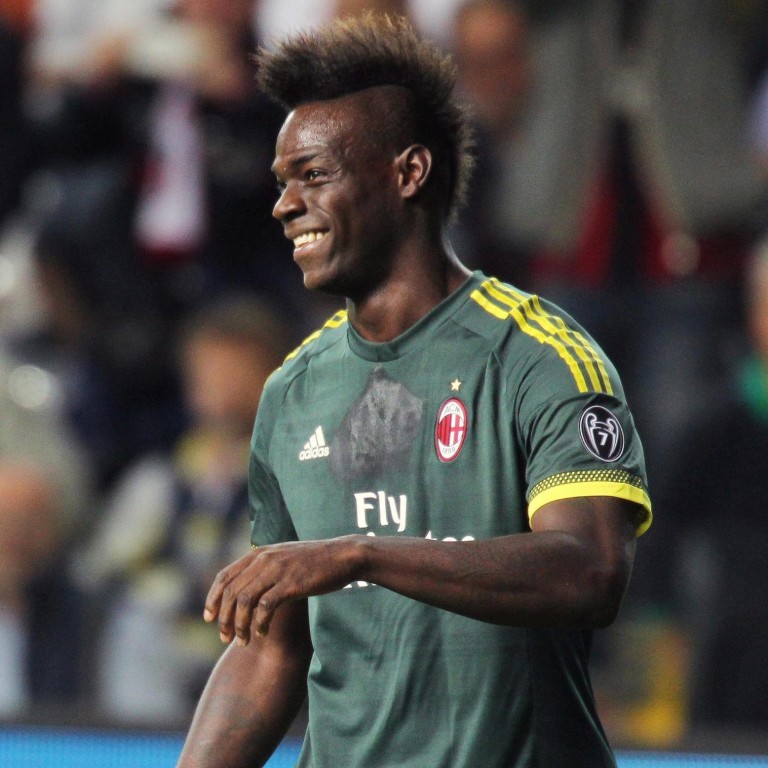 Super Mario Balotelli Mobbed By Ac Milan Teammates After Scoring His First Goal In Seven Months South China Morning Post